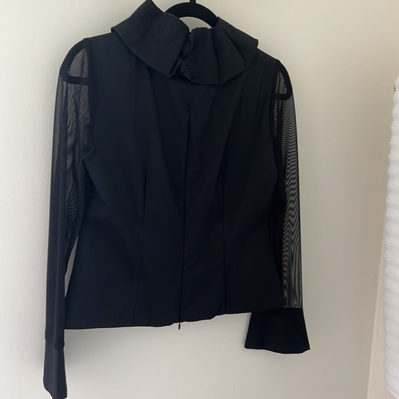 J.R. Evenings top with black sheer sleeves and back zipper - Picture 2 of 2